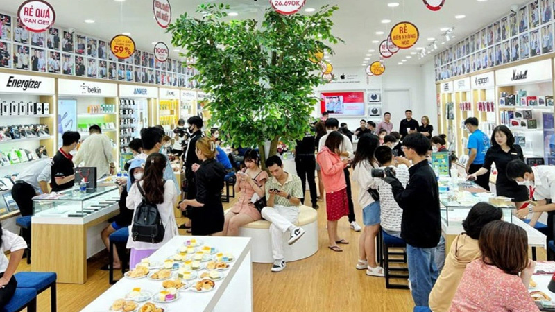 Chương trình Siêu deal Black Friday tại Minh Tuấn Mobile lần này với nhiều sản phẩm, bạn có thể tìm mua iPhone 14 Series hay bất kỳ sản phẩm Apple chính hãng nào tại Minh Tuấn Mobile