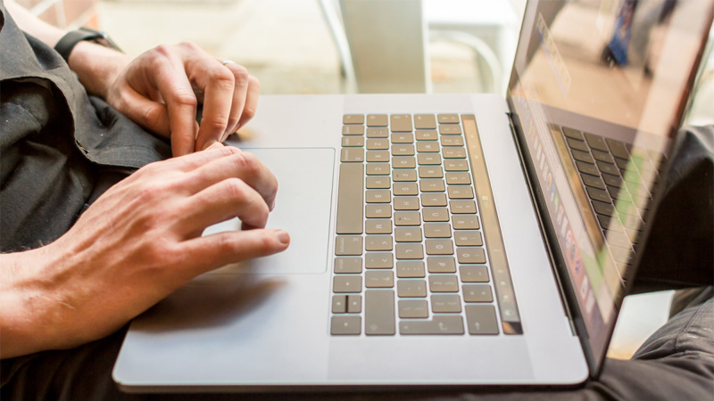 Chức năng chính của quạt MacBook chính là bộ phận giúp tản nhiệt cho máy