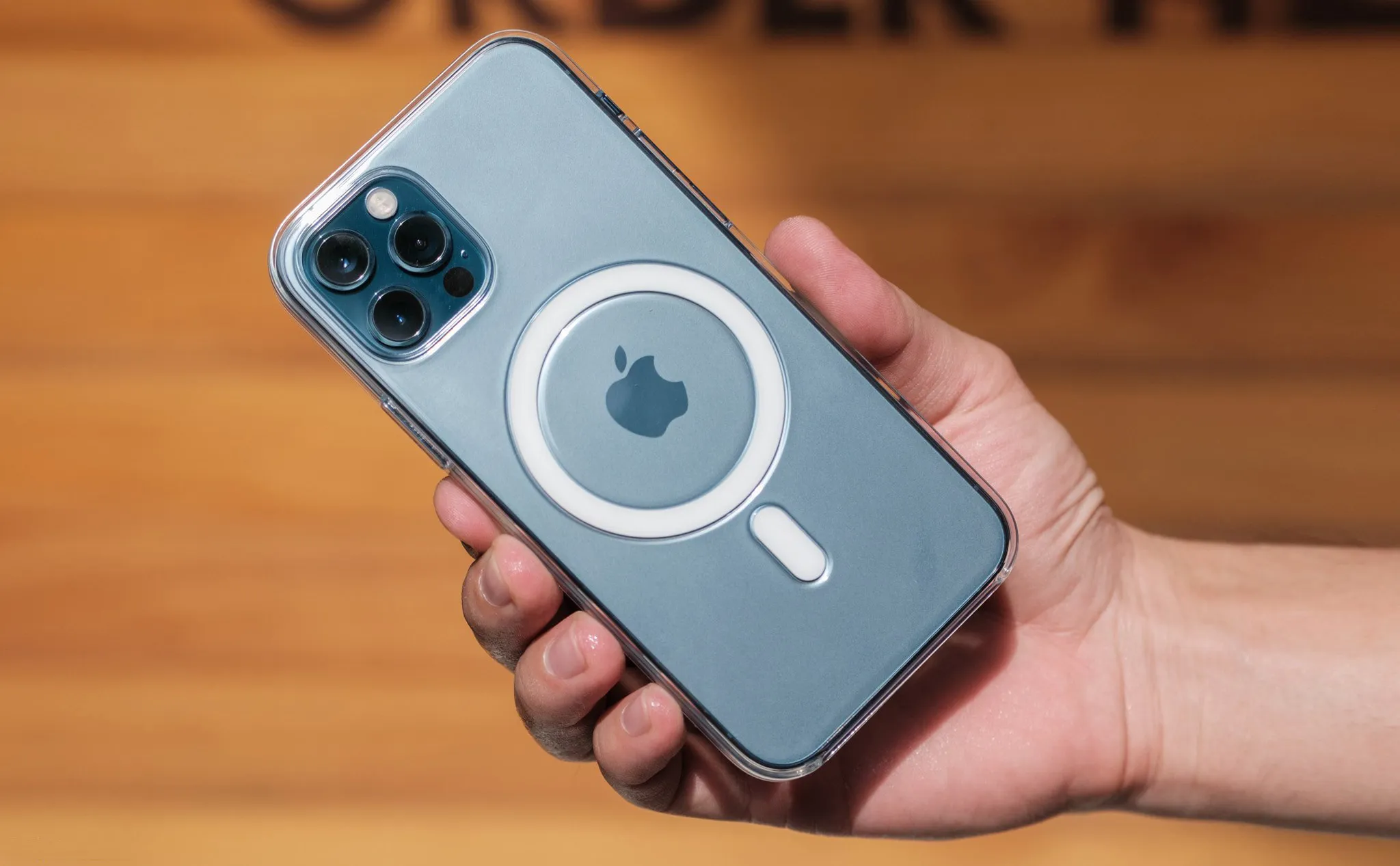 tính năng sạc magsafe trên iphone