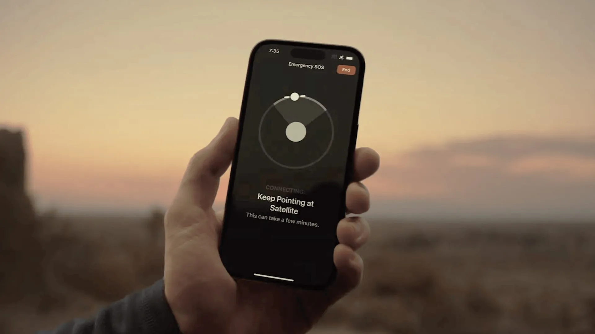 Tính năng sos khẩn cấp thông qua vệ tinh