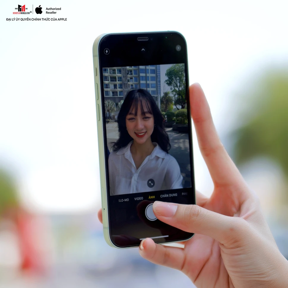 Bảo vệ sự riêng tư với cường lực chống nhìn trộm cho iPhone