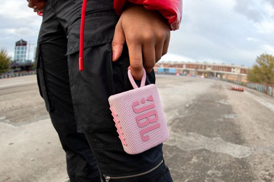 Loa bluetooth JBL Go 3 âm thanh sống động, bắt tai 