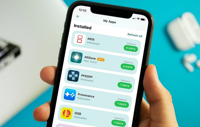 Sideloading là quá trình cài đặt ứng dụng từ bên ngoài Apple Store