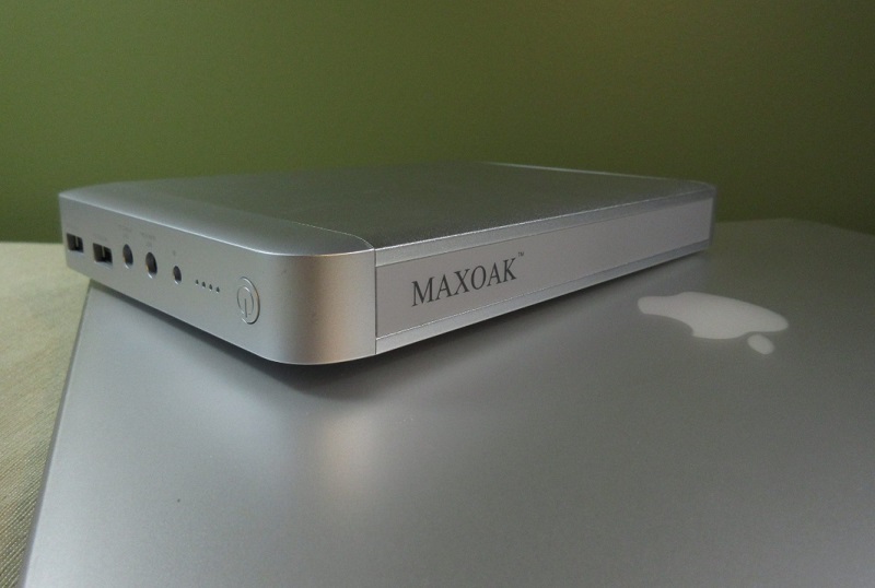 Sạc được nhiều lần bằng bộ sạc ngoài