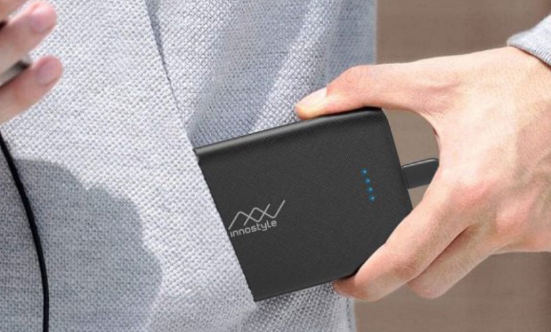 Hạn chế bảo quản chung với các vật dụng bằng kim loại  