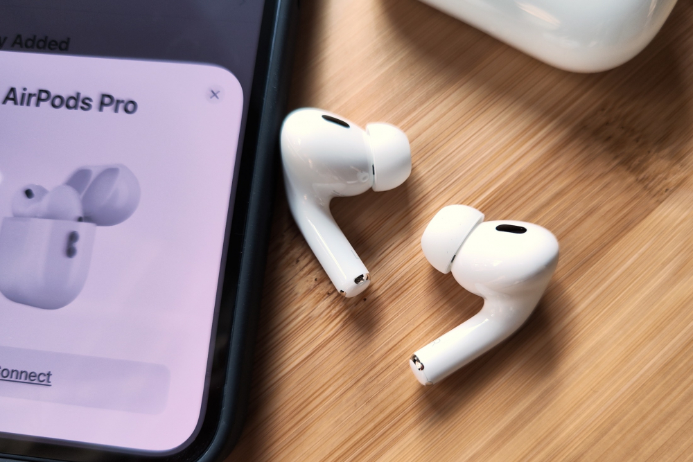 Airpods Pro 2 giá bao nhiêu
