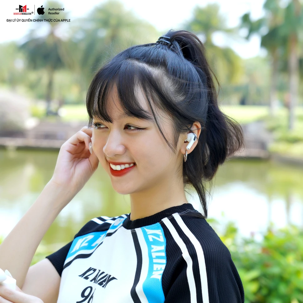 AirPods tương lai sẽ có màn hình tương tác sống động