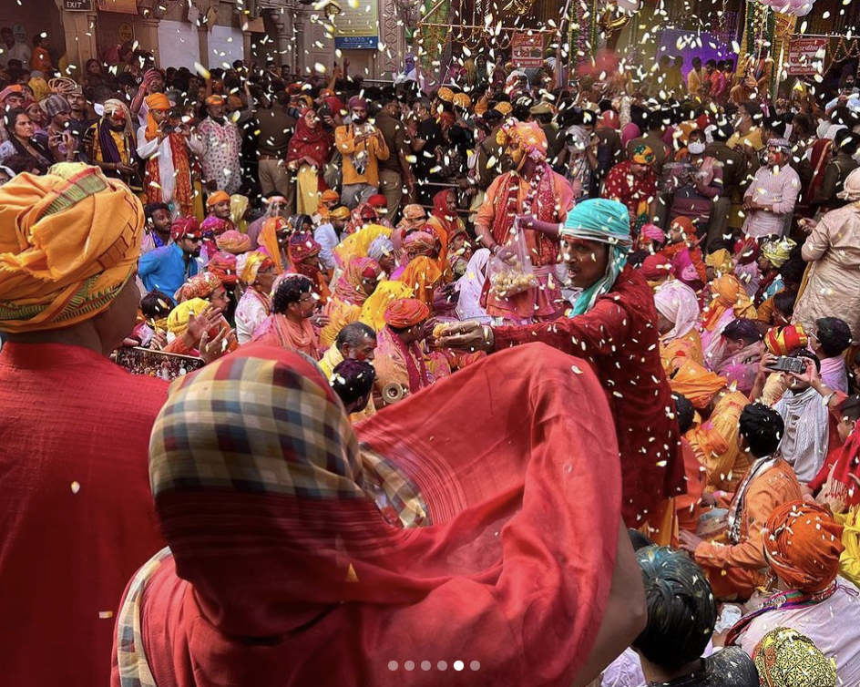 Ảnh chụp lễ hội Holi ở Ấn Độ bằng iPhone 13 Pro Max