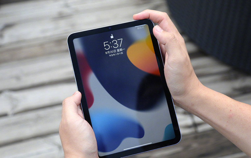 iPad mini 6 - vẫn giữ nút Touch ID nằm trên đầu