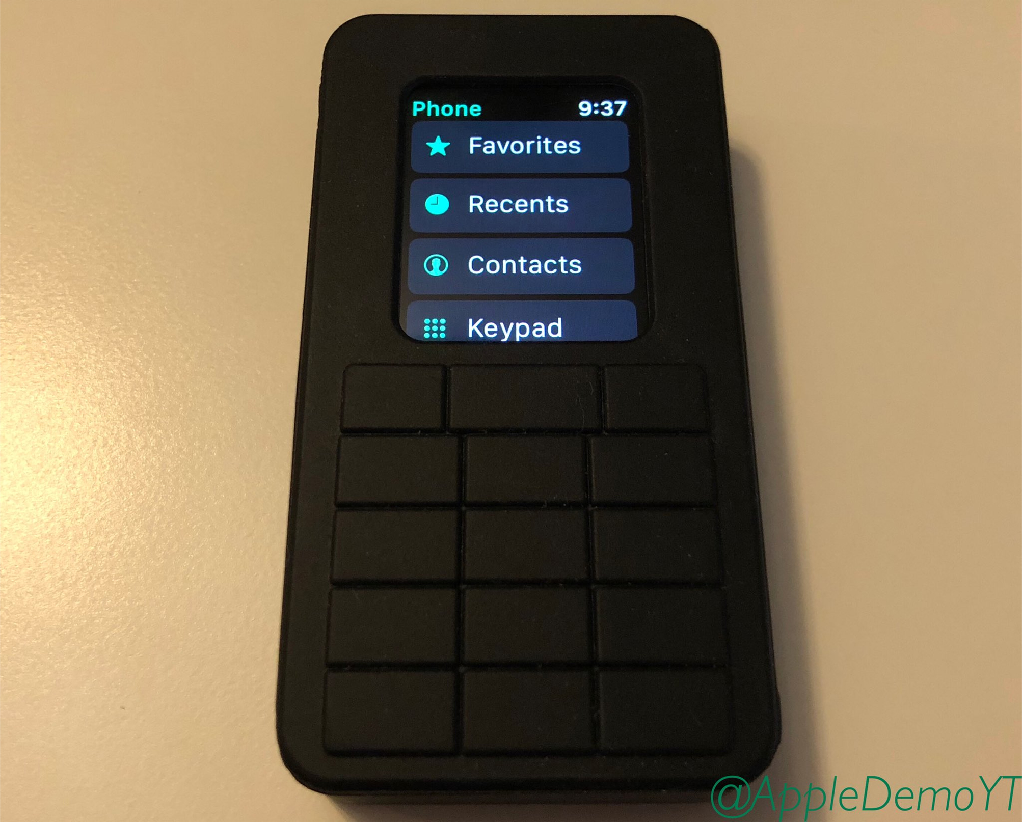 nguyên mẫu của Apple Watch thế hệ đầu tiên