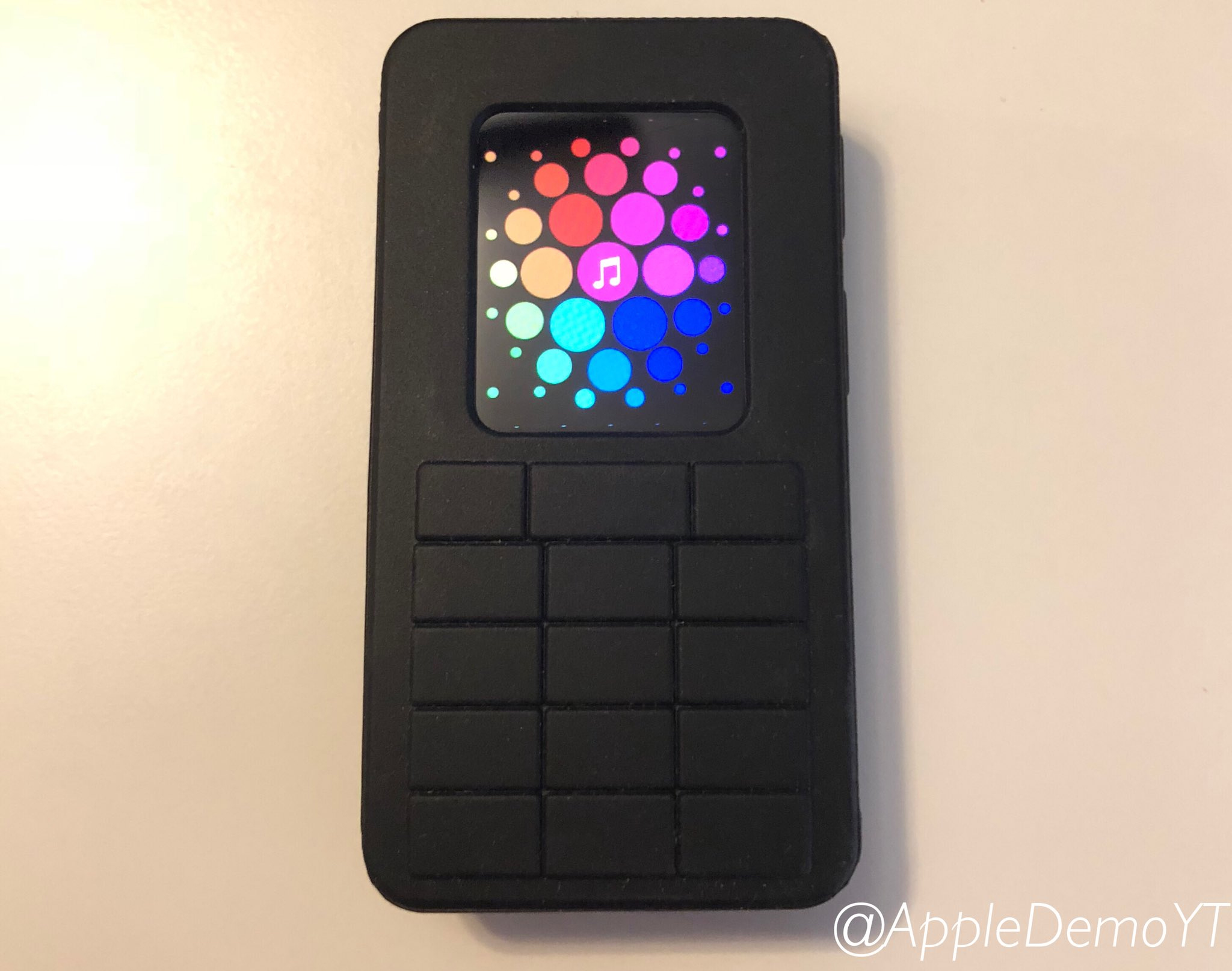 nguyên mẫu của Apple Watch thế hệ đầu tiên