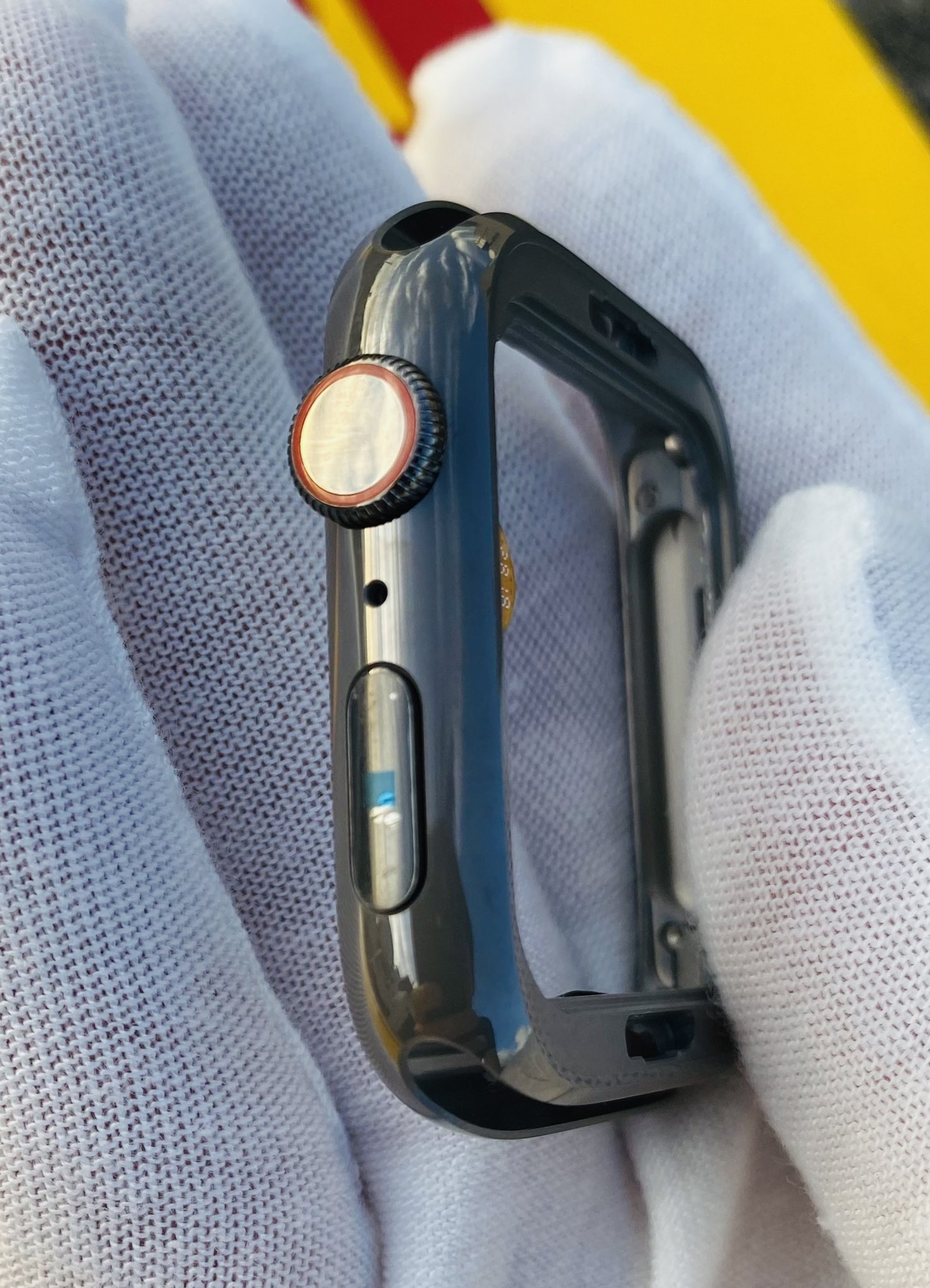 Apple Watch Series 5 vỏ gốm đen
