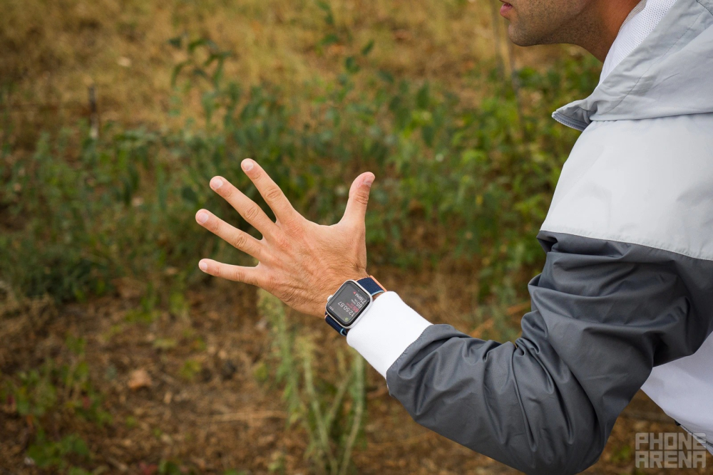 Tất tần tật về khả năng chống nước trên đồng hồ thông minh mà bạn cần biết