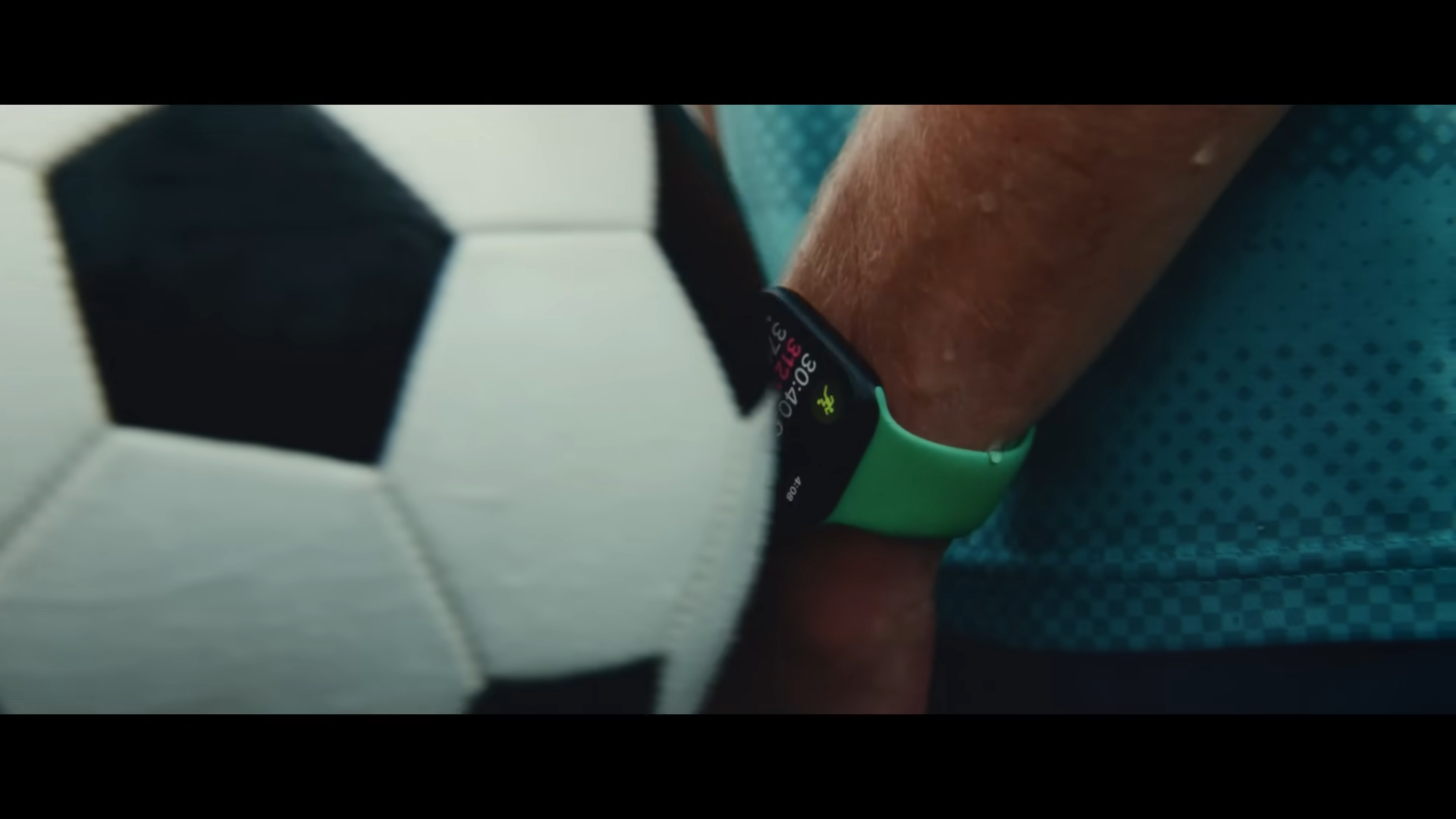 Apple-Watch-Series-7-Hard-Knocks