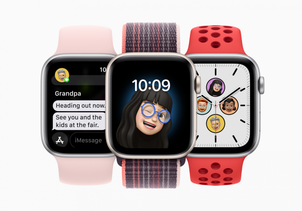 Về thiết kế, Apple Watch SE 2022 vẫn giữ 2 kích cỡ 40mm và 44mm khác với Apple Watch S8 là 41mm và 45mm. Vì là dòng sản phẩm bình dân nên Apple chỉ duy trì phiên bản vỏ nhôm và vỏ sau được thiết kế lại theo quy trình sản xuất mới giúp máy giảm lượng khí thải carbon lên đến hơn 80%.