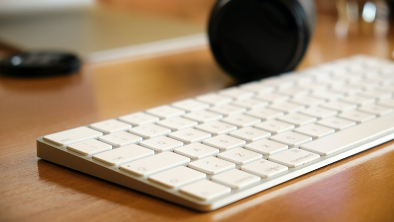 Bằng sáng chế mới của Apple về một MacBook không cần bàn phím