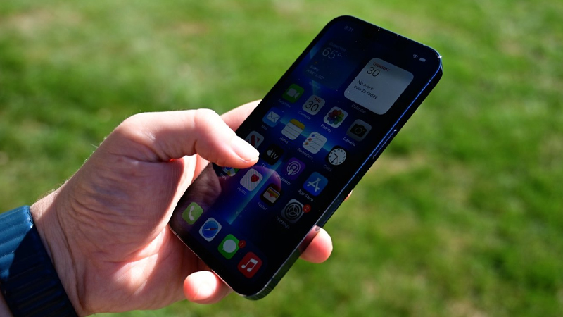 Chú ý khi sử dụng iPhone dưới ánh nắng mặt trời quá lâu