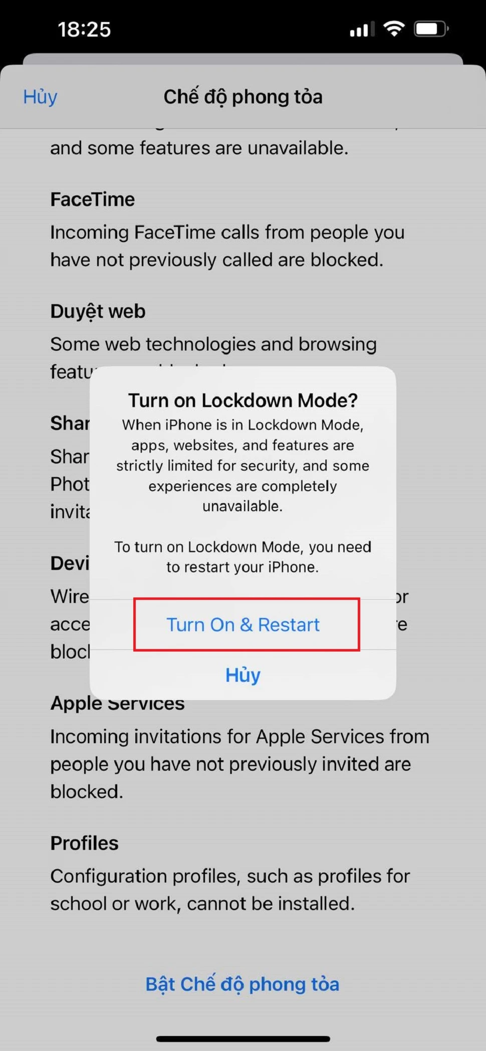 Bước 3: Màn hình sẽ hiển thị thông tin về chế độ phong tỏa, kéo xuống và nhấn chọn xác nhận Bật chế độ phong tỏa.