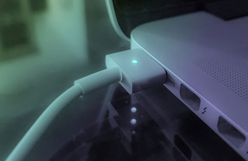 Bộ sạc của các dòng MacBook mới nhất 