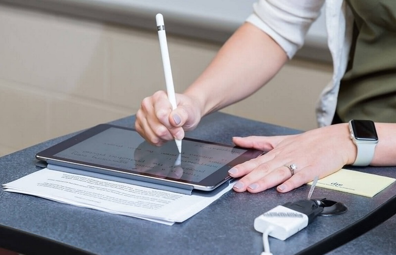 Nhớ lại các thao tác và thời điểm sử dụng Apple Pencil lần cuối để tìm Apple Pencil bị thất lạc 