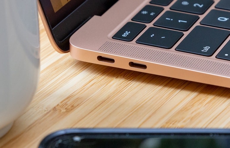 các cổng kết nối của macbook pro