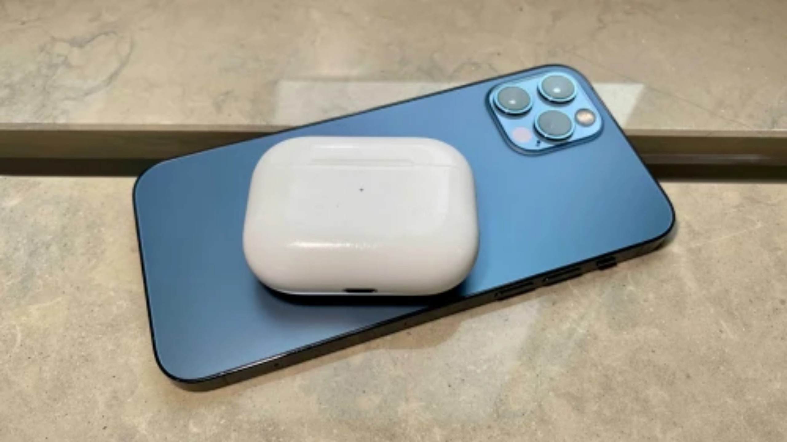 Công nghệ sạc của Apple - một vấn đề bất cập trong nhiều năm nay.