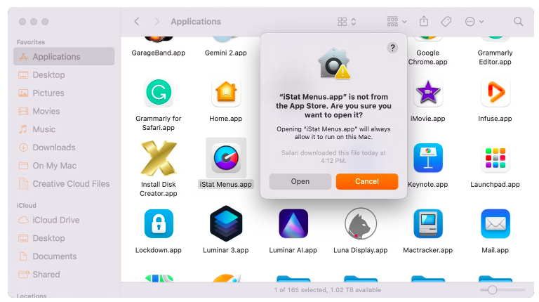 Gatekeepe bảo vệ MacBook khỏi các ứng dụng ngoài có thể gây nguy hiểm lên hệ thống