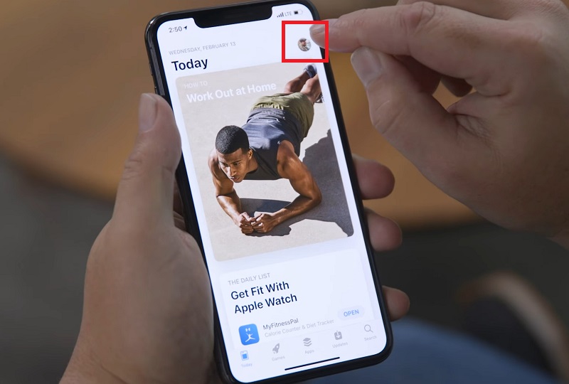 Nhấp vào biểu tượng Hồ sơ của bạn nằm ở góc trên bên phải giao diện.