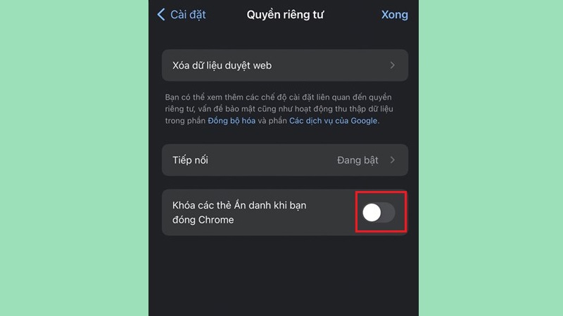 Kích hoạt chức năng Khóa các thẻ ẩn danh khi bạn đóng Chrome bằng cách gạt nút tròn sang bên phải.