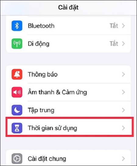 Vào phần Cài đặt trên iPhone của bạn, chọn mục Thời gian sử dụng.