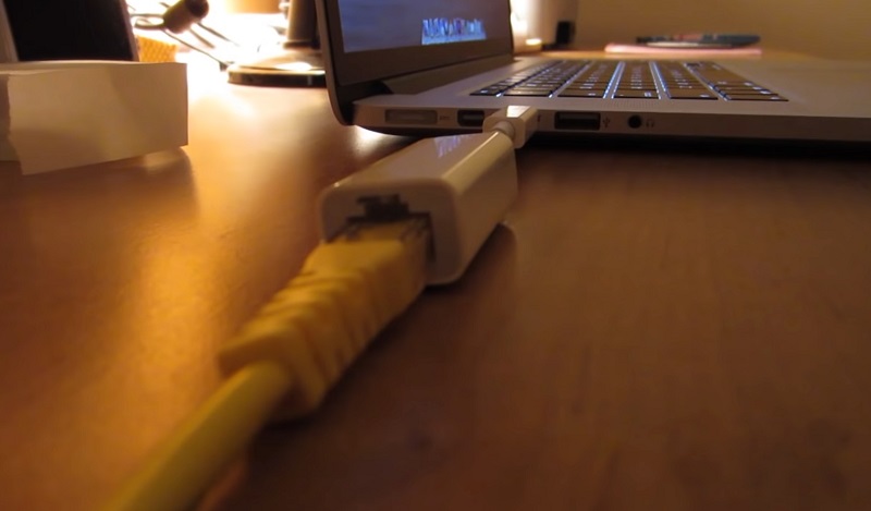 Cáp Chuyển Đổi Apple Thunderbolt To Gigabit Ethernet - MD463ZP/A-Tín hiệu truyền tải ổn định từ cổng Thunderbolt sang cổng LAN