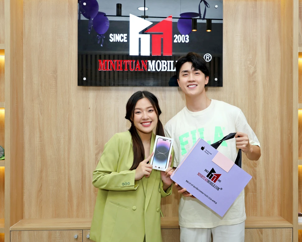 Vũ Thịnh Fanny mua iPhone 14 Pro Max tại Minh Tuấn Mobile 