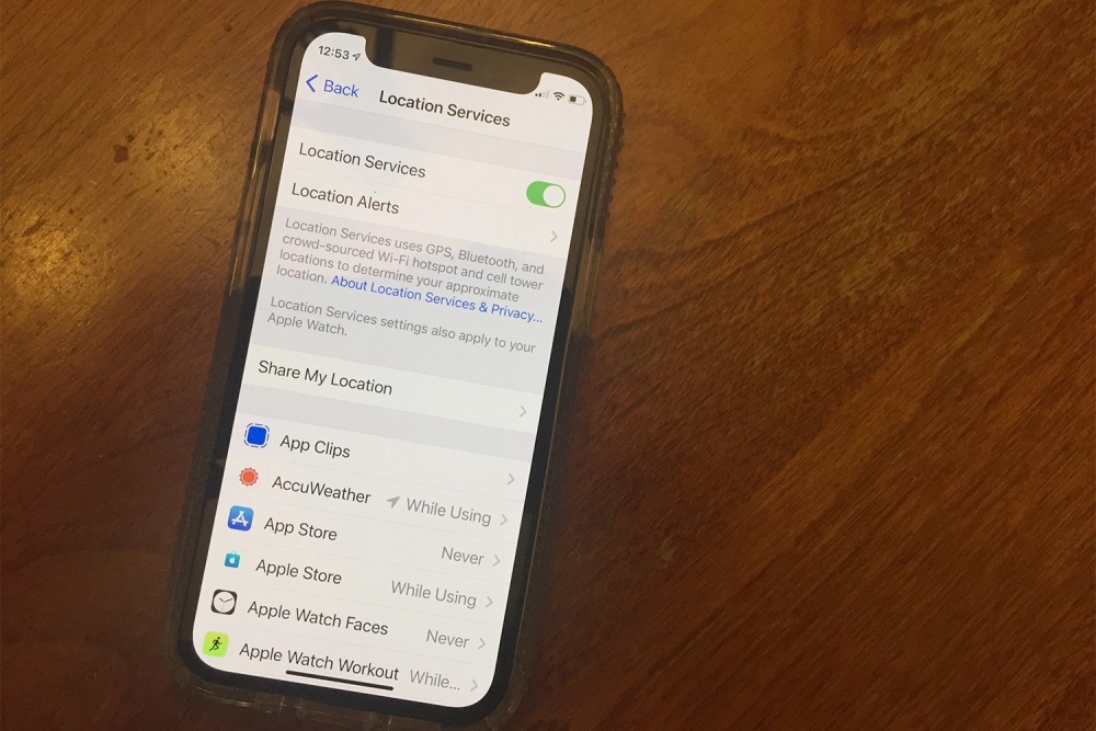 Kiểm soát ứng dụng trên iPhone