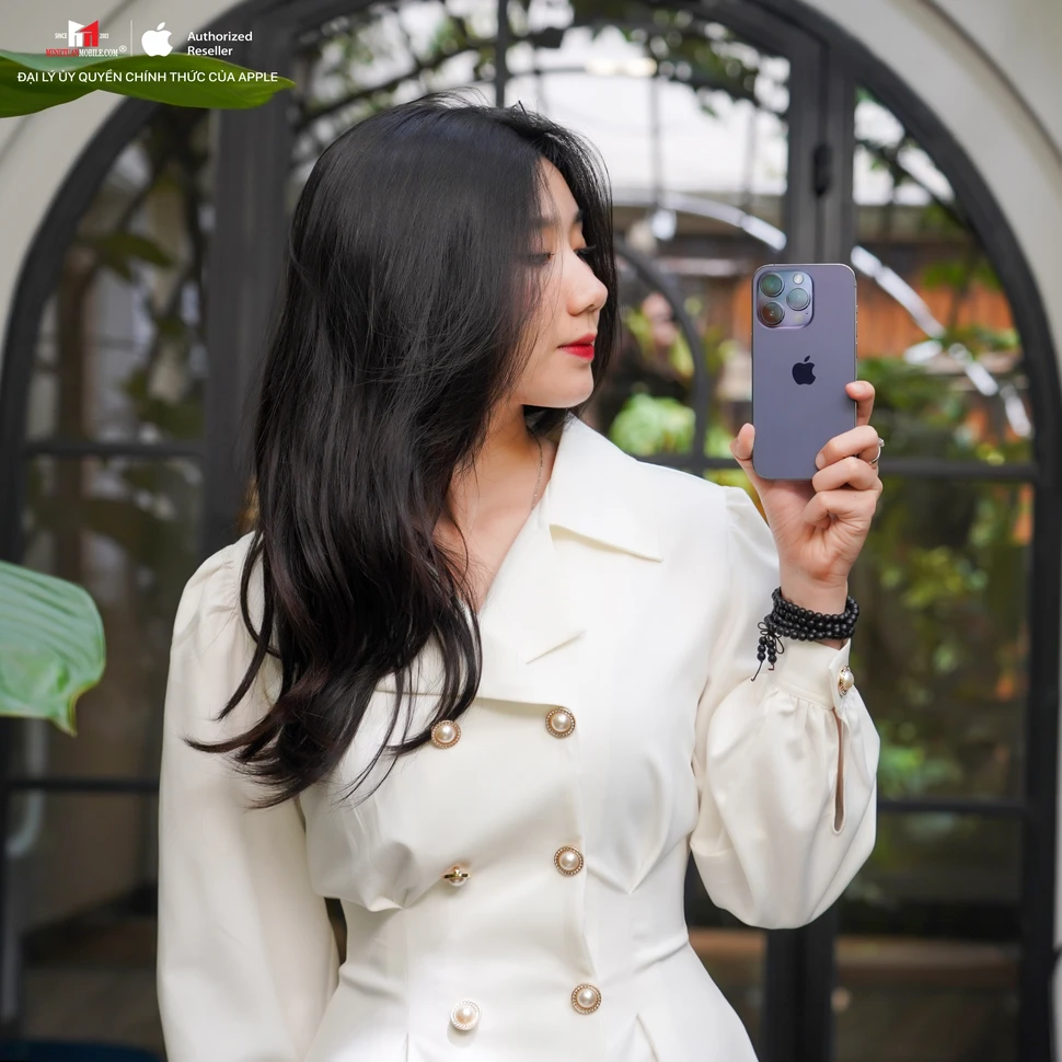 iOS 16.3 sửa lỗi sọc màn hình iPhone 14 Pro Max