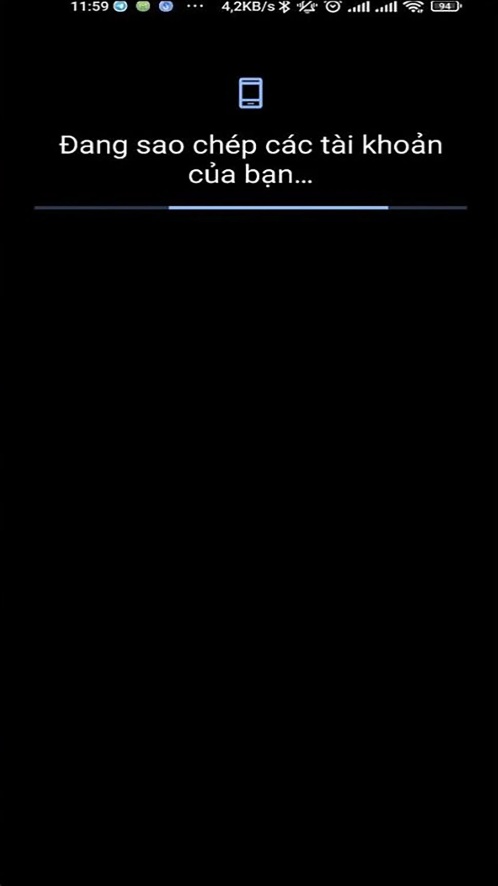 Bước 4: Đến bước này, Samsung Galaxy S23 sẽ tiến hành kết nối với điện thoại cũ để truyền dữ liệu > nhấn nút Sao chép