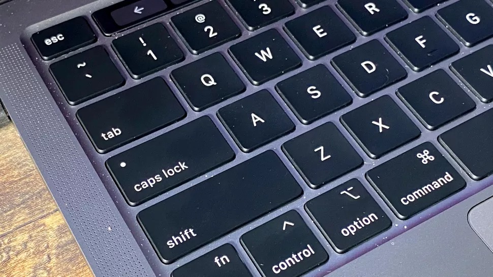 Có nên mua MacBook Pro M1 vào thời điểm cuối năm 2022, sử dụng có tốt không?