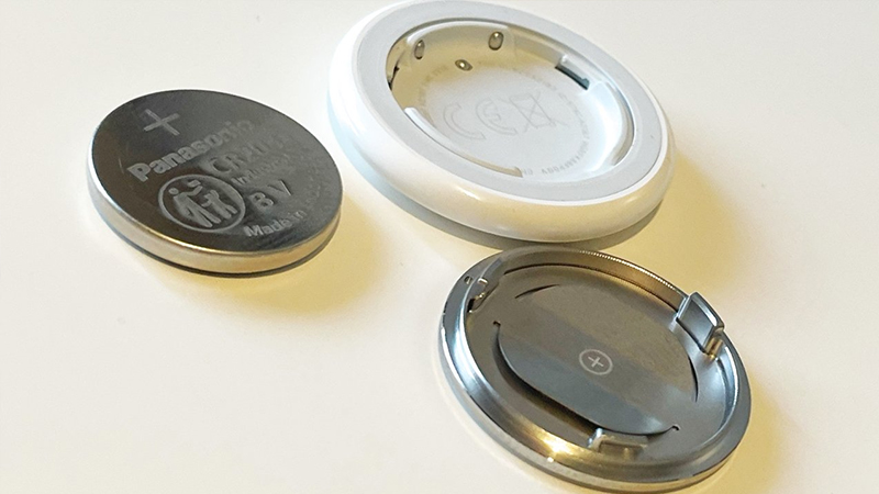 Các bộ phận bên trong của AirTag