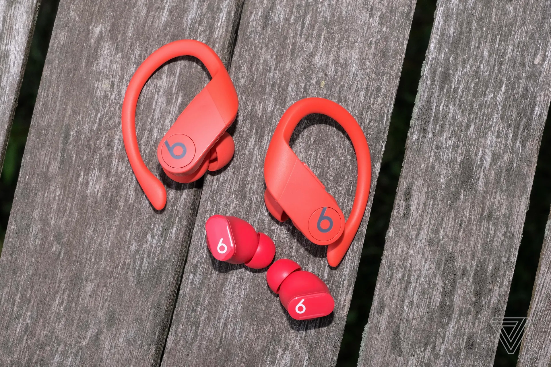 Beats Studio Buds vs PowerBeats Pro