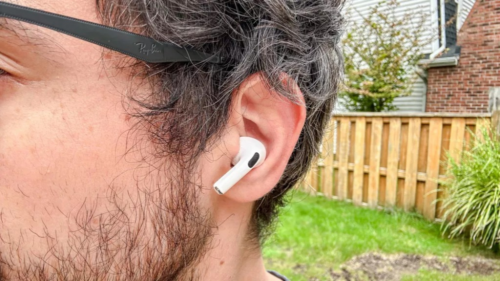 Đánh giá chi tiết Apple AirPods Pro 2: Chất lượng âm thanh ấn tượng, thời lượng pin được cải thiện