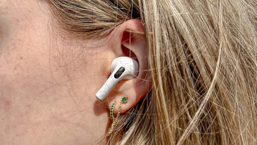Đánh giá chi tiết Apple AirPods Pro 2: Chất lượng âm thanh ấn tượng, thời lượng pin được cải thiện