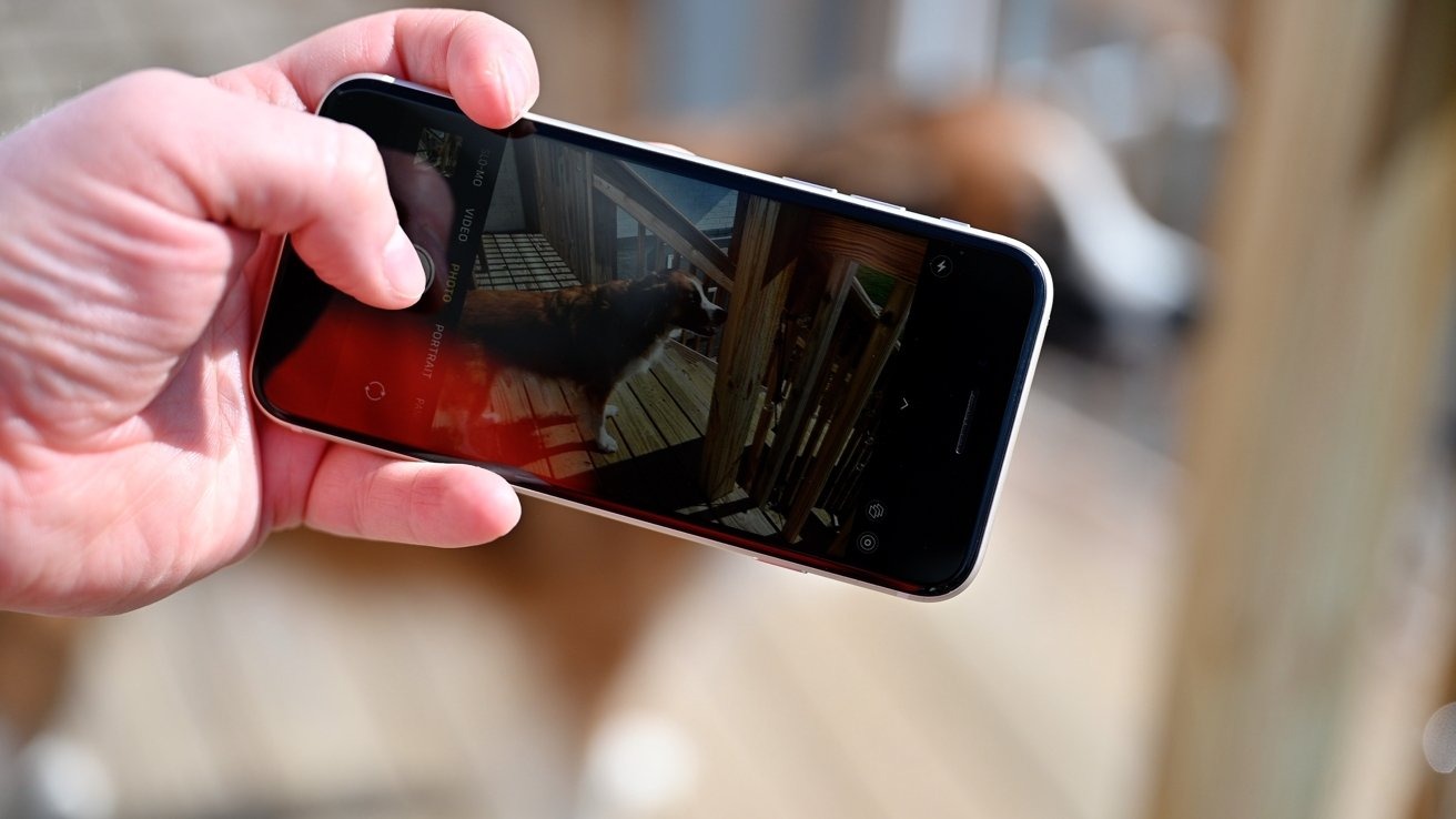 Đánh giá iPhone SE 2022