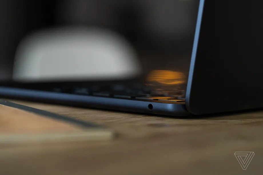 Đánh giá chi tiết MacBook Air M2 2022