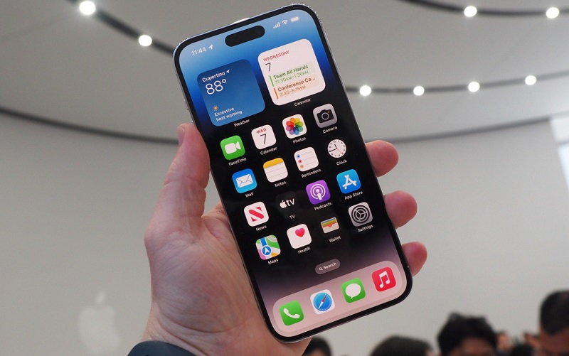 Thời lượng sử dụng trên iPhone 14 Pro và Pro Max được cải thiện đáng kể, có thể gửi tín nhắn khẩn cấp 