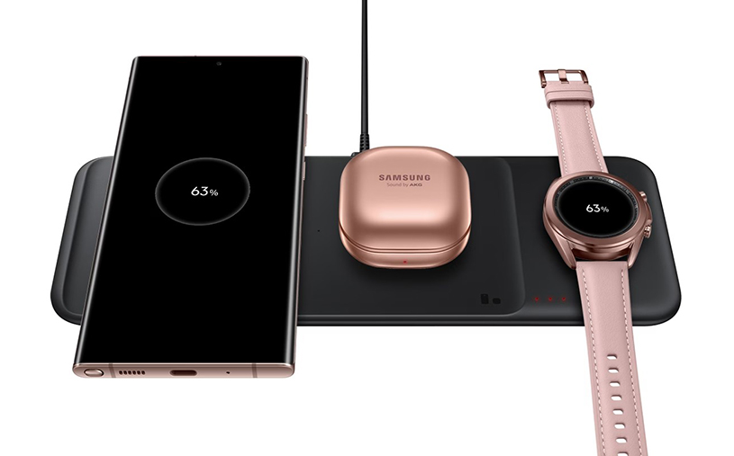 Đế sạc 3 trong 1, vô cùng tiện lợi