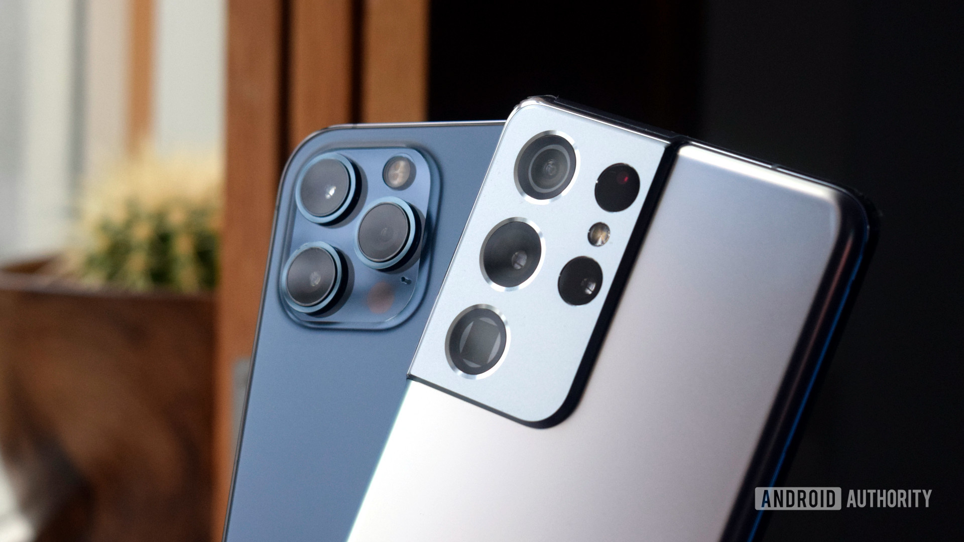 Camera iPhone 12 Pro Max vs Galaxy S21 Ultra