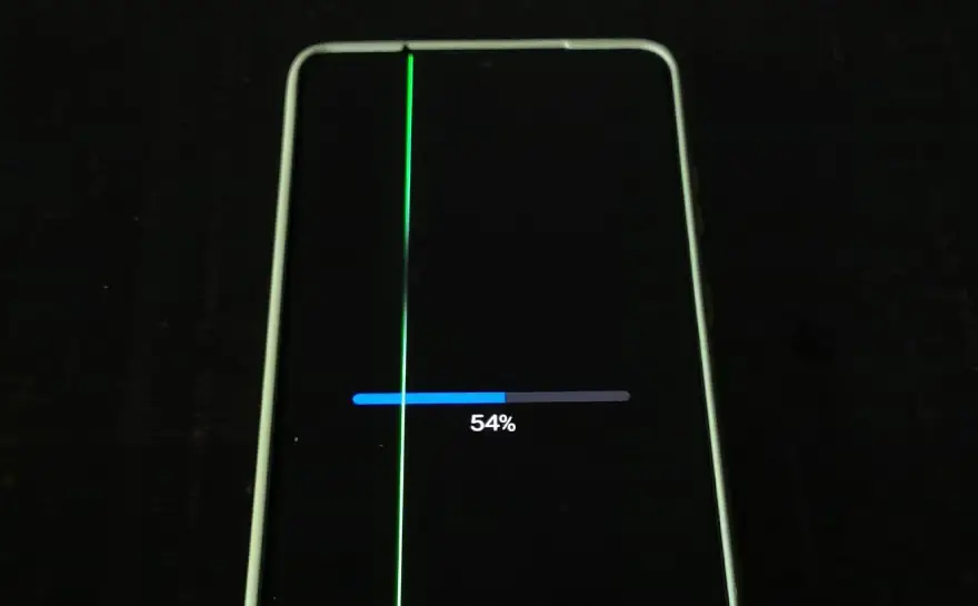 Galaxy S21 và S22 lỗi sọc xanh được Samsung thay màn hình miễn phí