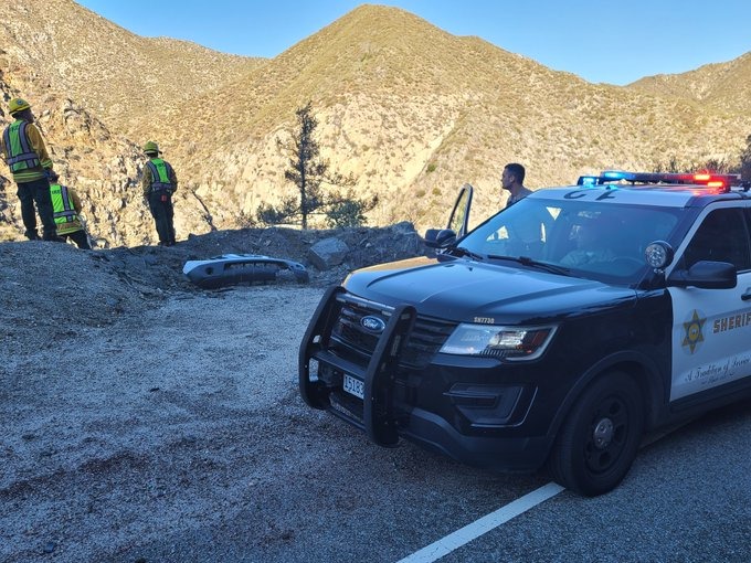 Tính năng SOS khẩn cấp qua vệ tinh và Phát hiện sự cố trên iPhone 14 kết hợp với nhau để giải cứu người bị nạn