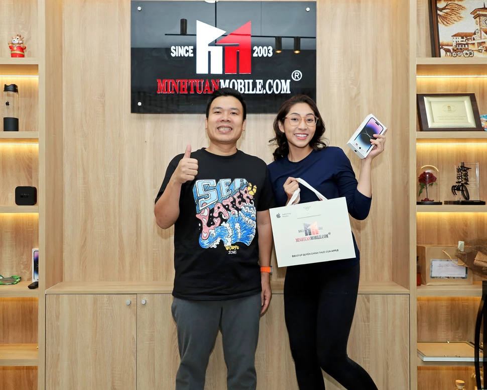 Hoa hậu Đại Dương Đặng Thu Thảo cũng mê iPhone 14 Pro Max