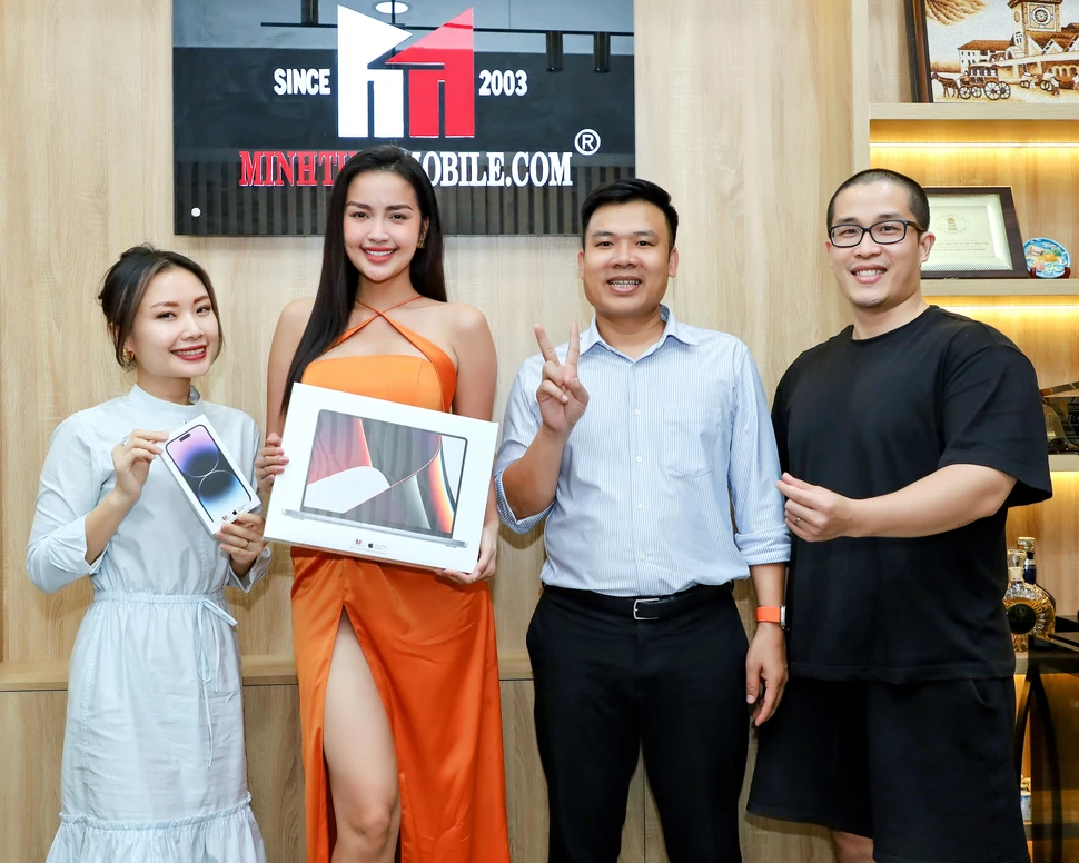 Hoa hậu Ngọc Châu sang chảnh bên Macbook Pro M2