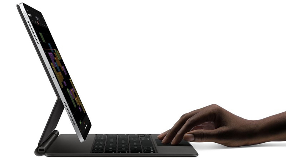 iPad Pro tương thích với bàn phím qua tính năng Smart Connect